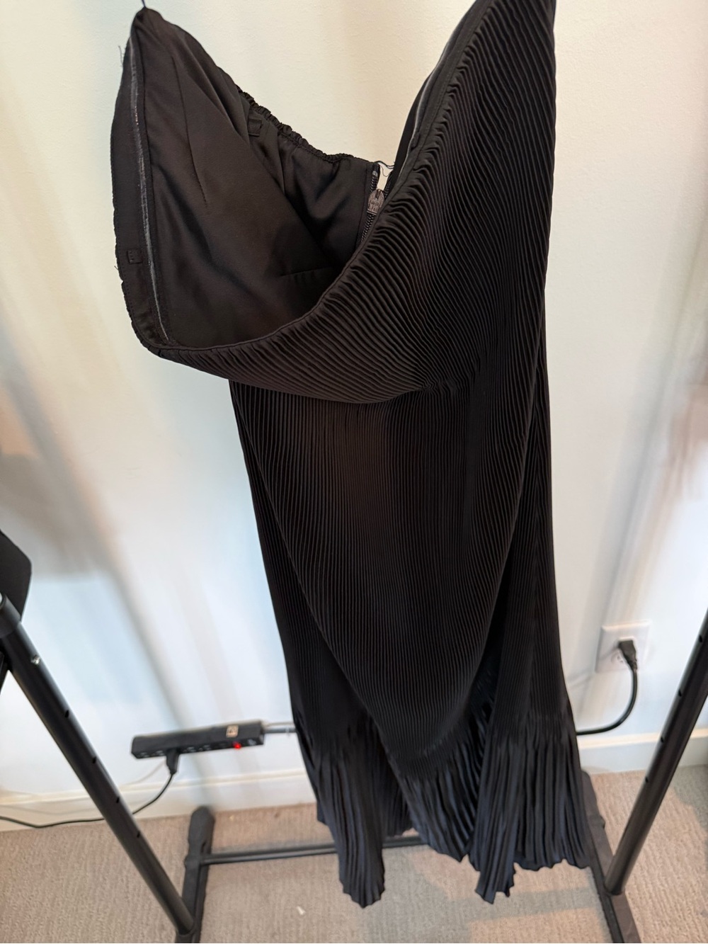 Abercrombie & Fitch Black Pleated Maxi Dress